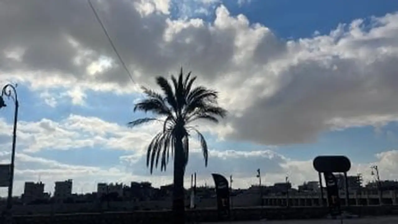 شمال سيناء تستقبل طقسًا ربيعيًا مع شبورة مائية خفيفة صباحًا